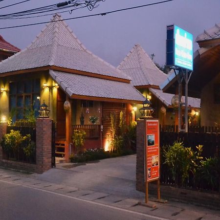 Huen Kham Kong Guesthouse Mae Sariang Zewnętrze zdjęcie