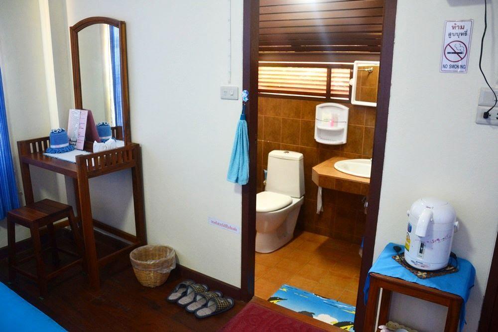 Huen Kham Kong Guesthouse Mae Sariang Zewnętrze zdjęcie