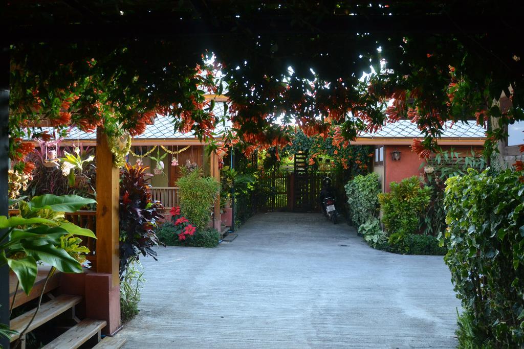 Huen Kham Kong Guesthouse Mae Sariang Zewnętrze zdjęcie