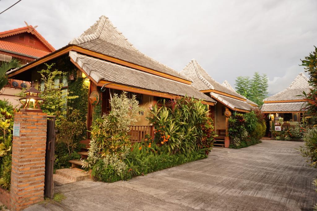 Huen Kham Kong Guesthouse Mae Sariang Zewnętrze zdjęcie