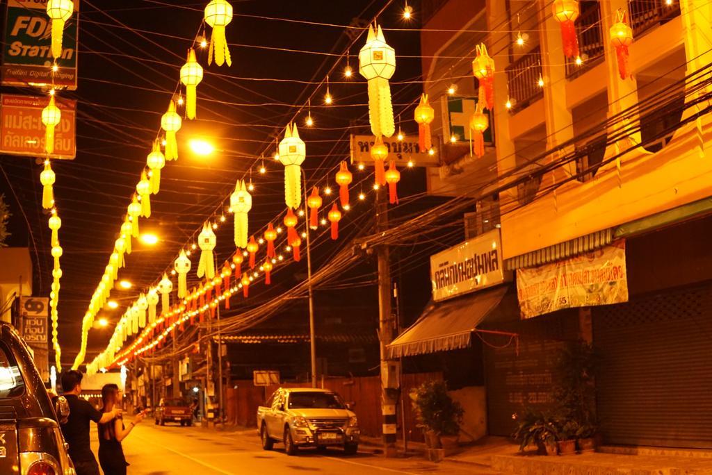 Huen Kham Kong Guesthouse Mae Sariang Zewnętrze zdjęcie