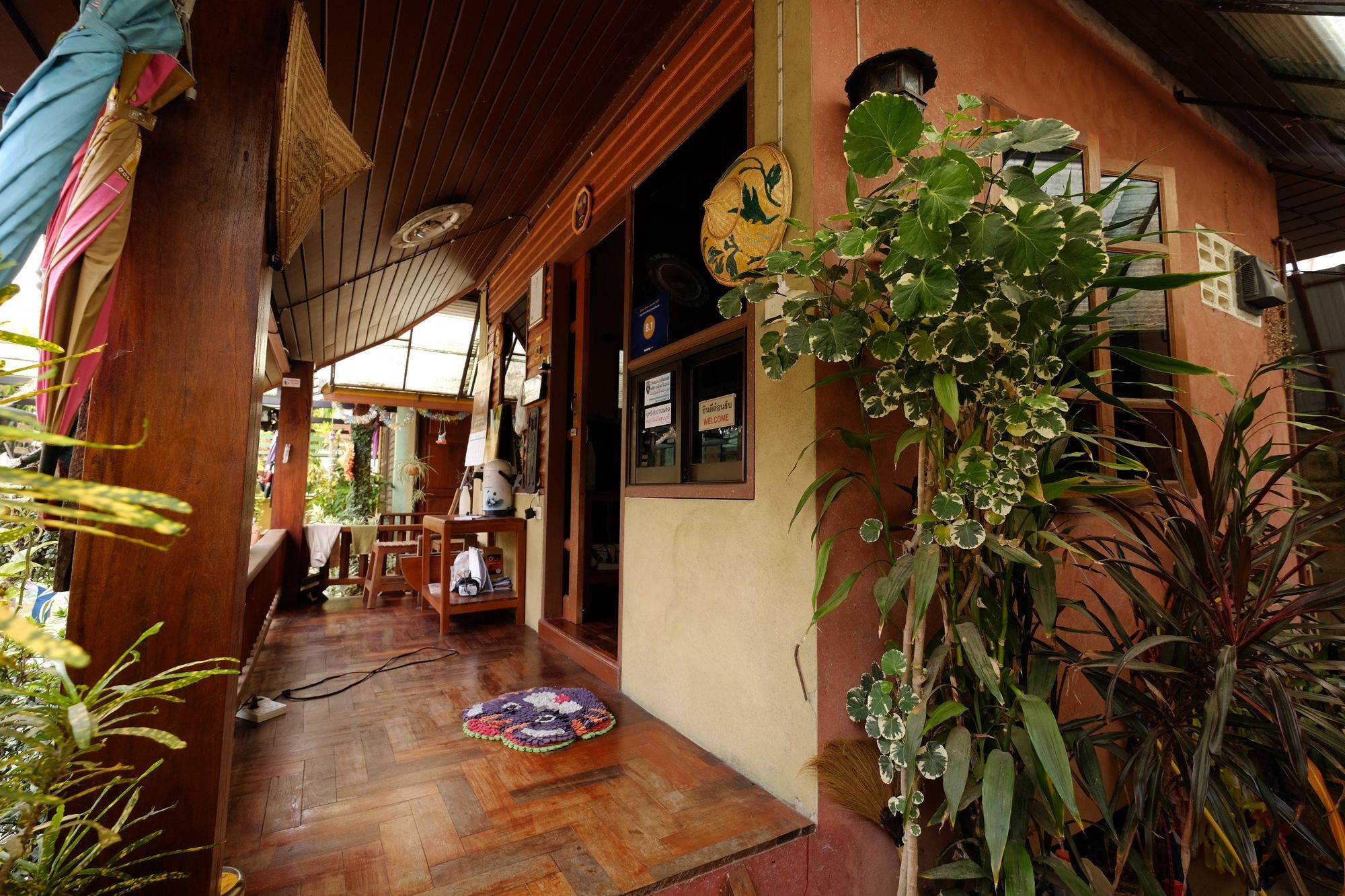 Huen Kham Kong Guesthouse Mae Sariang Zewnętrze zdjęcie