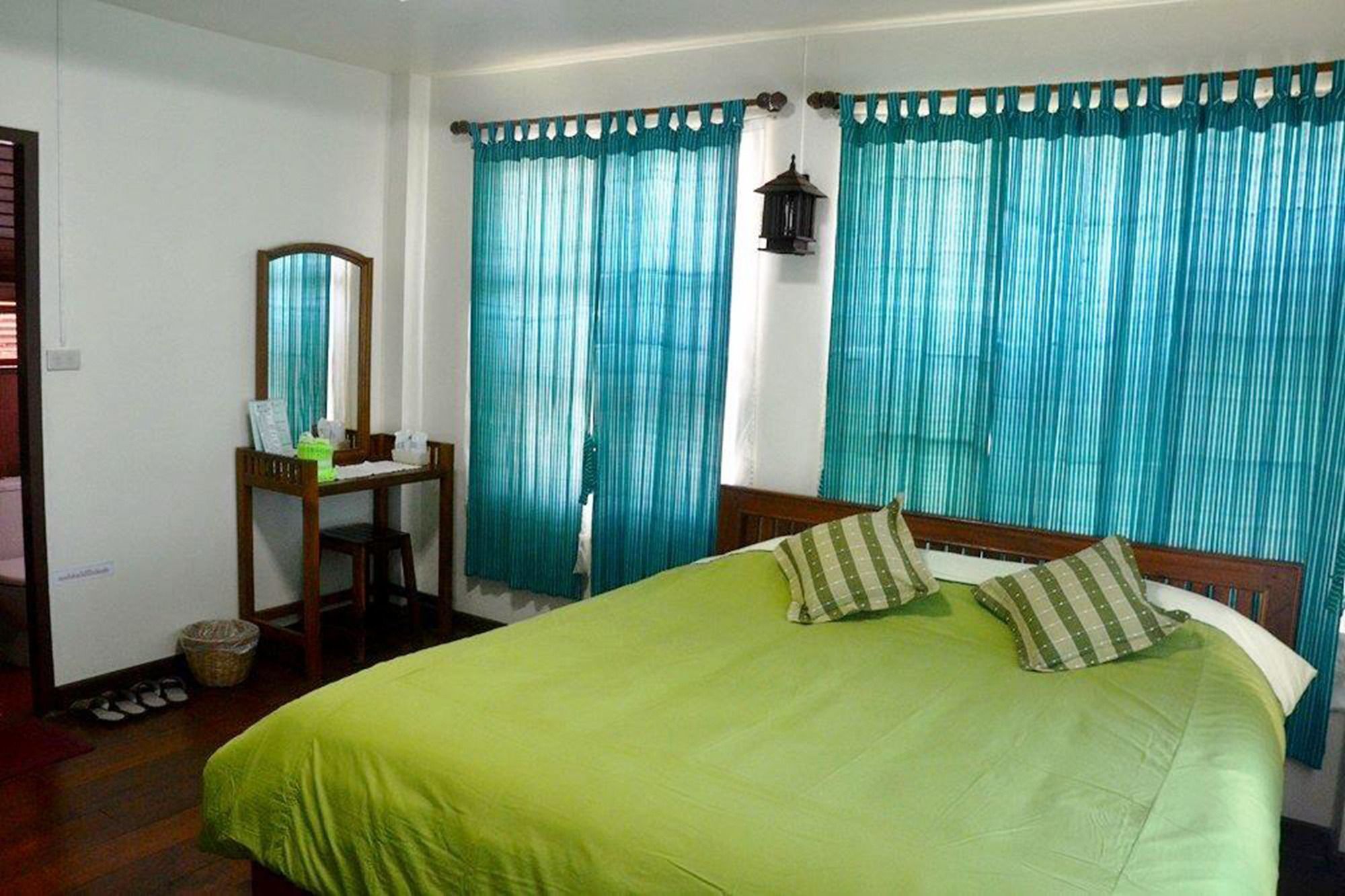 Huen Kham Kong Guesthouse Mae Sariang Zewnętrze zdjęcie